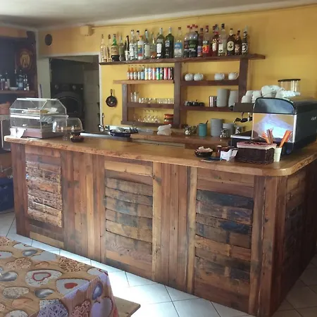 Pensjonat Rifugio Della Pace Larche (Alpes-de-Haute-Provence)